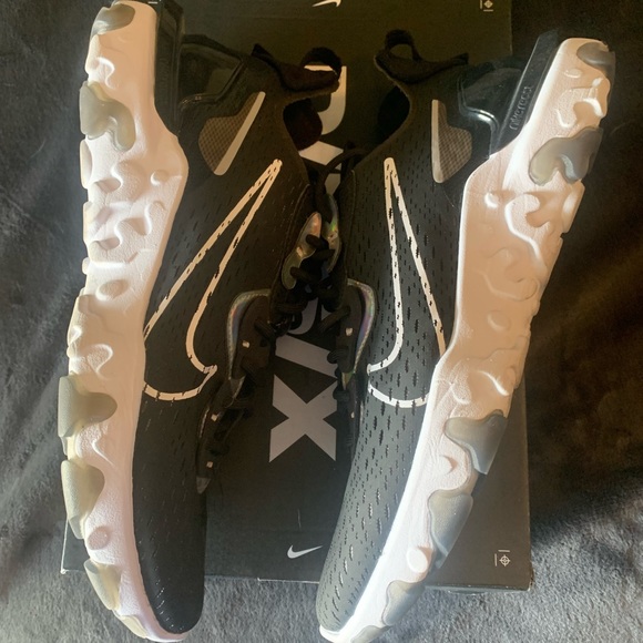 WOMEN’S NIKE NSW REACT VISION ESS size:10.5!! great condition!! Original box!! - Picture 2 of 5